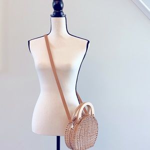 Straw / Wicker Crossbody / Satchel Handbag